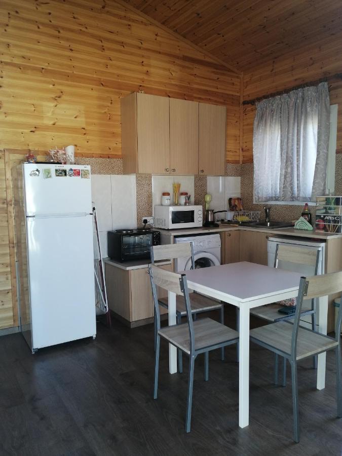 Wooden Apartment , Agia Marina Chrysochous Kato Yialia Экстерьер фото